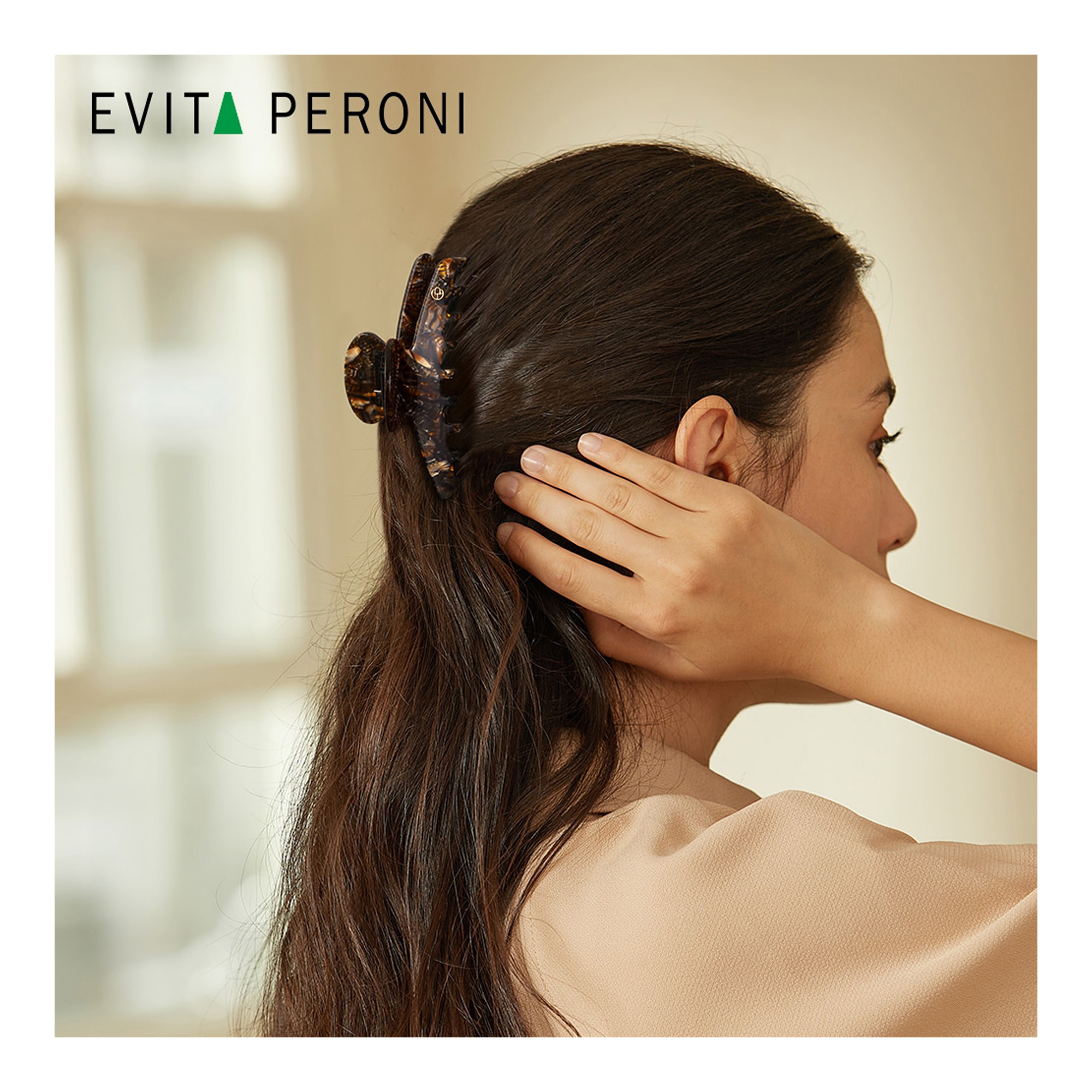 Toby juukseklamber Large Shark