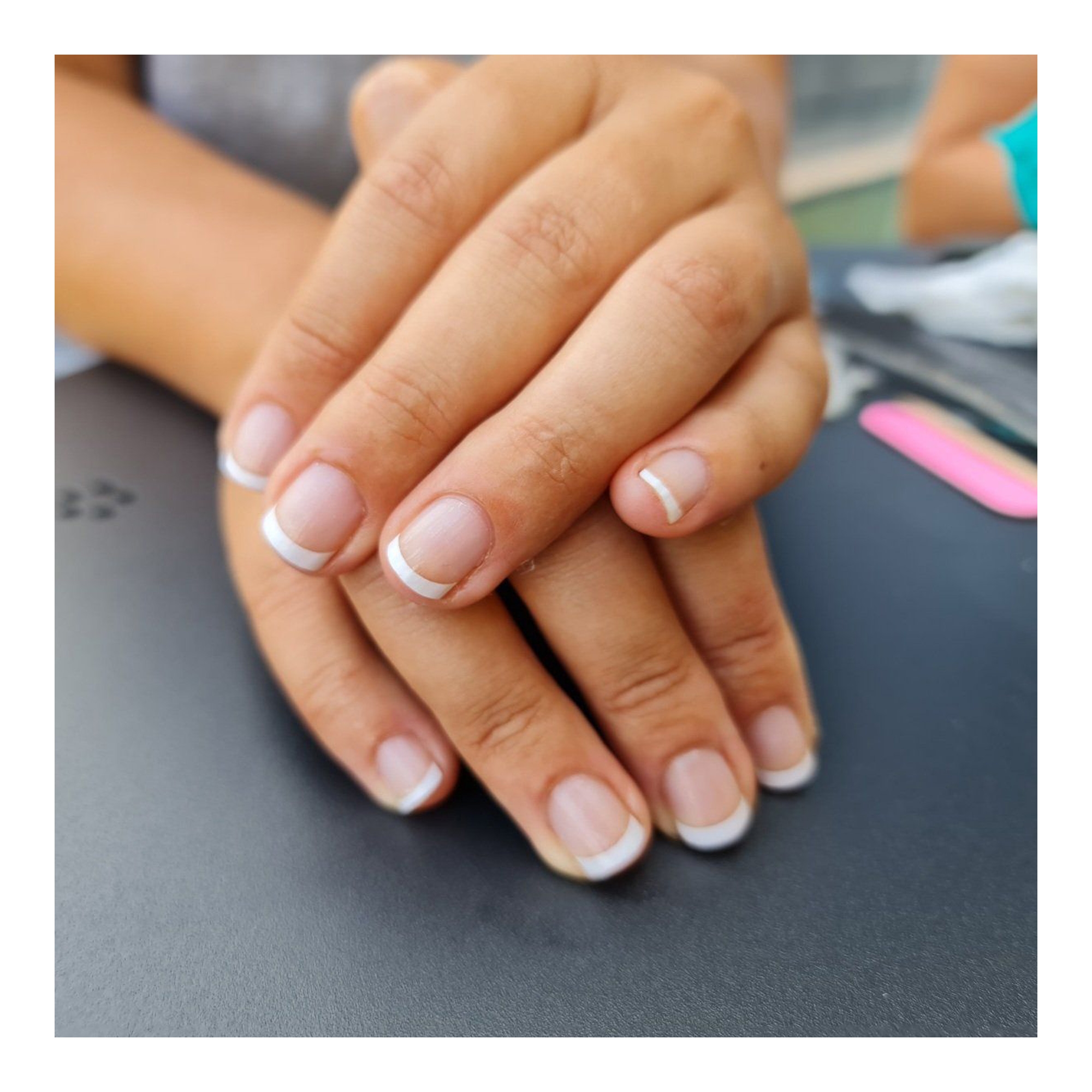 Küünelakikleebised Iiris