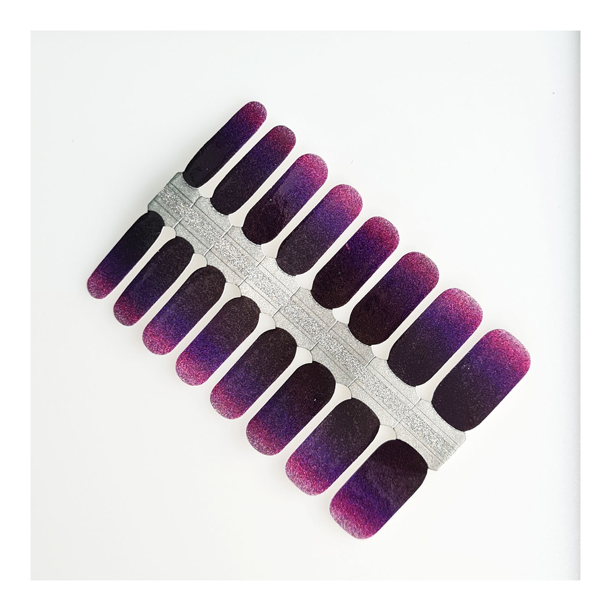 Küünelakikleebised Raisa