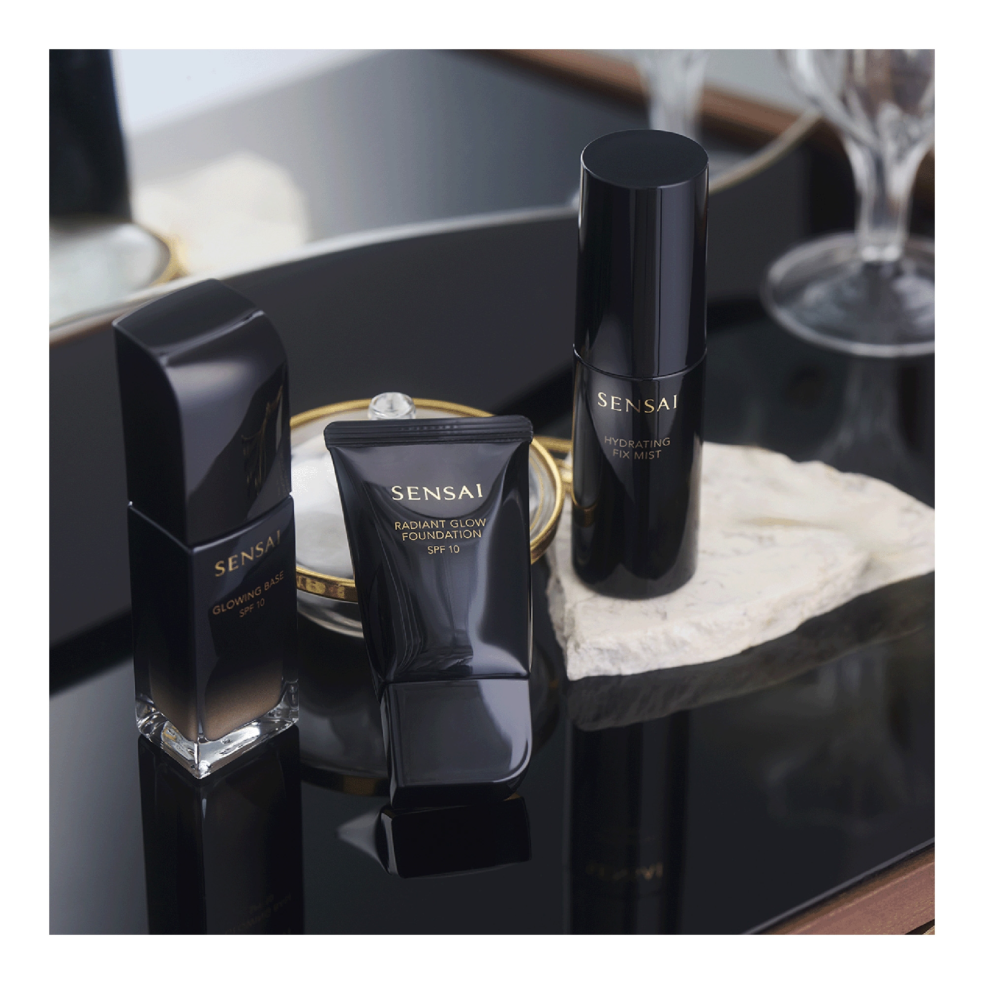 Glowing Base sära andev meigialuskreem 30ml