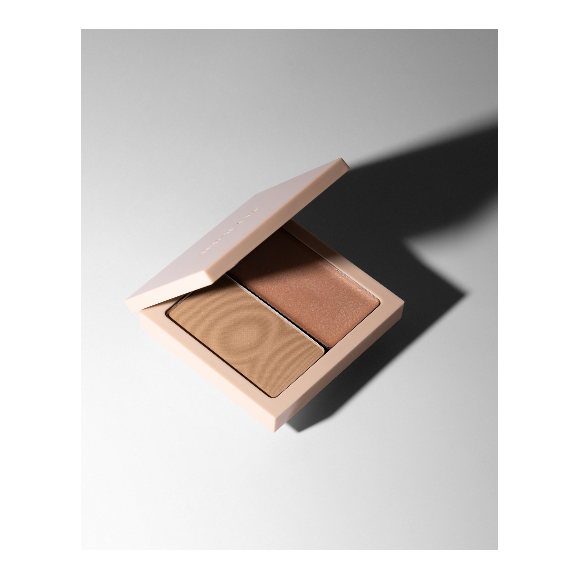 Tühi palett peegliga